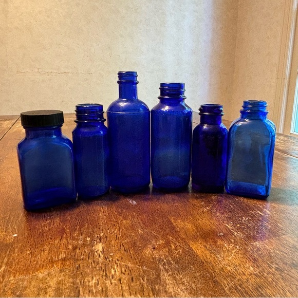 Antique Vintage cobalt glass med apothecary bottles - Picture 2 of 8